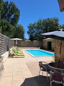 LA LAUJÈRE IVIE - Gîte & Piscine privative