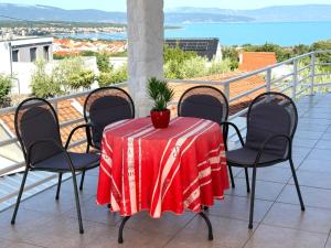 Apartments Kremenici