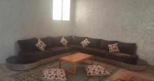 Bright apartment with terrace 15 minutes from the beach