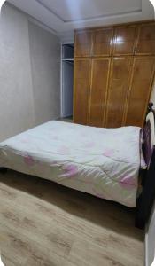 Bright apartment with terrace 15 minutes from the beach