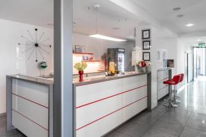 Algiro Hotel