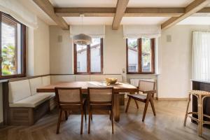 Design Apartment with Lake View and Private Garden