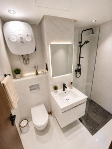 Chic Urban Studio - Maarif Casablanca - Walk to Twin Center