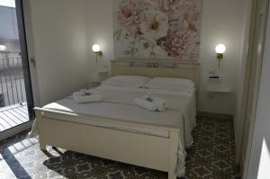 Back Room Relais
