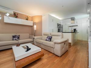 Apartamento con 3 piscinas vistas al Mar