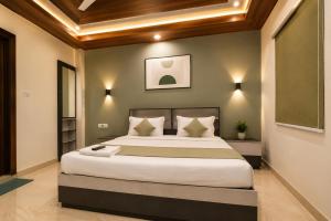 Hotel Crest Inn Near Bombay & Medanta Hospital & Dhirubhai Ambani Hospital