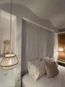 Pyrgianos Suites - Private Jacuzzi