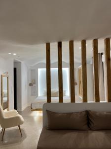Pyrgianos Suites - Private Jacuzzi