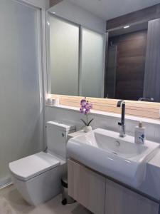 Del Mare Bangsaley condo