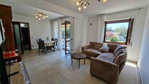 Da Roberto - large apartment with garden