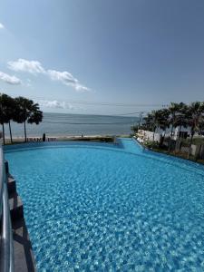 Del Mare Bangsaley condo