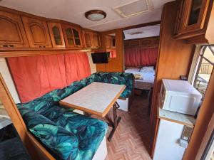 Caravane et jardin