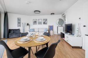 La Mer Apartments by PINEA