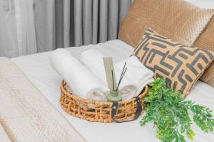 Eva Luxe Lofts C402