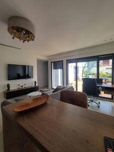 Privé - Grande Terrasse - Jardin - Netflix - Parking