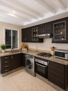 Tinjis Royale Appartements