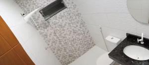Quarto simples compartilhado casa com 1 morador