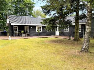 6 person holiday home in Thyholm-By Traum