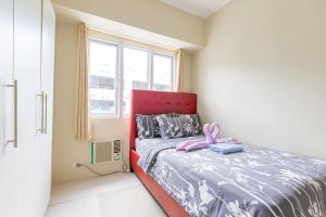 2BR at MOA