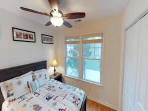 Single Family Ship Bottom Wifi Beach Badges Decks Air Conditioning Granite Countertops Recently Renovate Single Family House In Ship Bottom