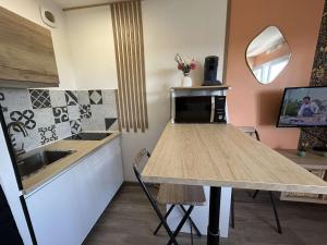 Studio refait à neuf - 2 pers. - FR-1-224C-388