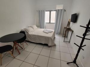 Apartamento Reformado no Centro com Ar, Tudo Novo!