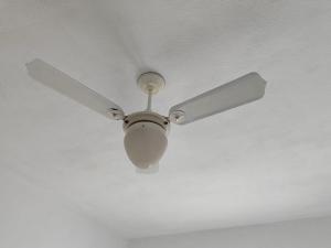 Apartamento Reformado no Centro com Ar, Tudo Novo!