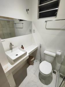 Apartamento Reformado no Centro com Ar, Tudo Novo!