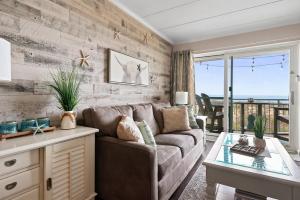 BeachBox VI - Direct Oceanfront - Walk to Seacrets - Private Balcony - Worcester House 203