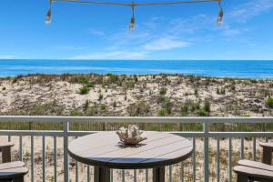 BeachBox VI - Direct Oceanfront - Walk to Seacrets - Private Balcony - Worcester House 203