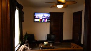 Cozy Lansing Retreat, Steps from Downtown & River