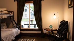 Cozy Lansing Retreat, Steps from Downtown & River