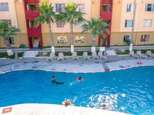 Stunning Pool Condo—8 Min Walk to the Beach!