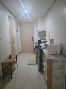 Studio apartment with balcony - Iloilo Condo Living