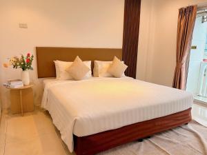 Holi PTY Hotel