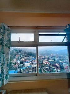 Home in Town with Amazing City Lights View