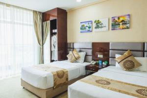 Diamond Pearl Hotel ,Phnom Penh,Royel Palace, Mekong RIver,Swimming Pool
