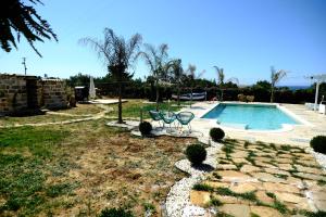 Villa Cerasella - Rustic Sicilian Retreat with Private Pool & Sunset View