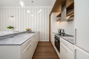 Old town Riverside luxury apartment