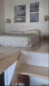 Artemonas traditional three bedroom house