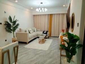 Elegant classy apartment with swimming pool ,fully equipped gym ,child play area and close proximity to shopping malls and great breathtaking views