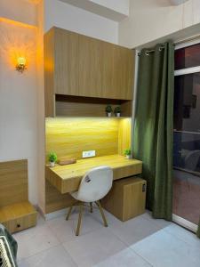 Classy White Room Sk Studio 10hours Homestay