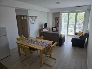 IN Apartment