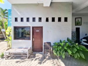 RedDoorz near Ramayana Mall Banyuwangi