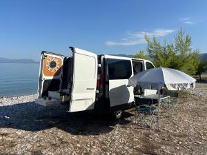 HOVO VAN Aménagé à KALAMATA