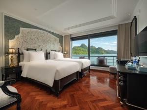New Luxury La Casta Star Cruise Lan Ha Bay