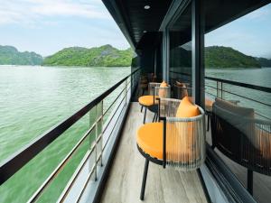 New Luxury La Casta Star Cruise Lan Ha Bay