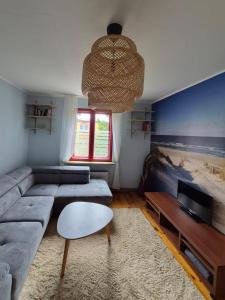 Cozy apartment in a tenement house near the beach