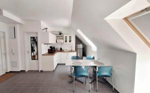 Top Floor 4ppl Loft Lelle w AC by NW