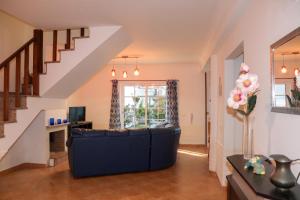 Charming house with fireplace in Grândola, 142 m², Internet included